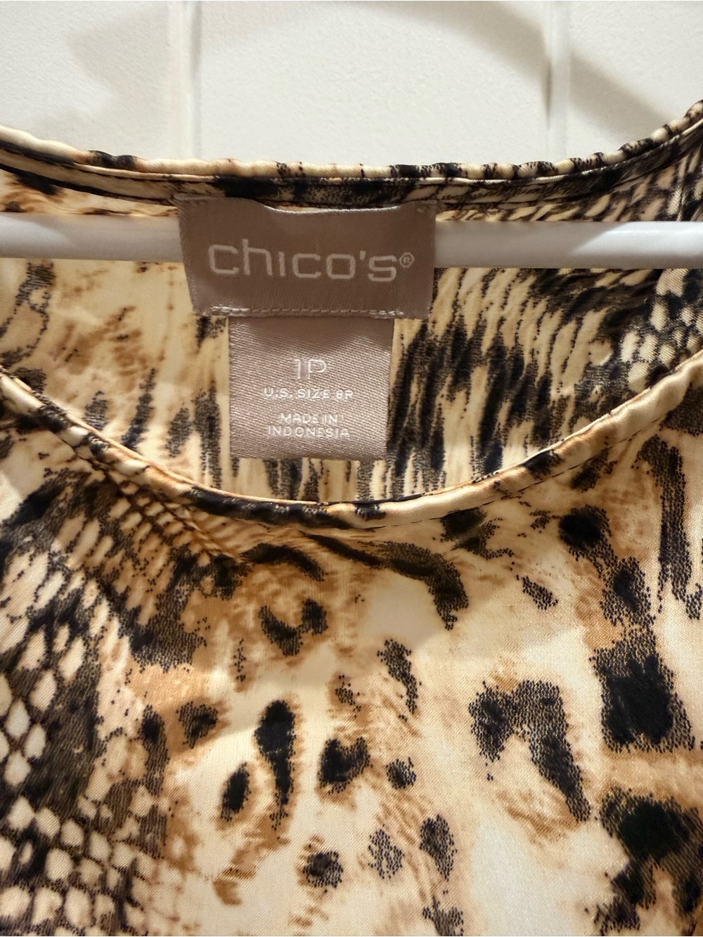 Chico’s Animal Print Maxi Dress size 1P - Picture 3 of 3